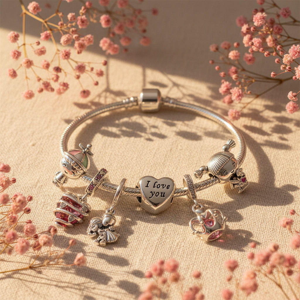 Romantic Family Love charm bracelet for meaningful everyday wear, family-themed gifting, and sentimental keepsake use.