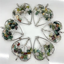 7 Chakra Heart-Shaped Reiki Pendants for meditation, gifting, and crystal jewelry.