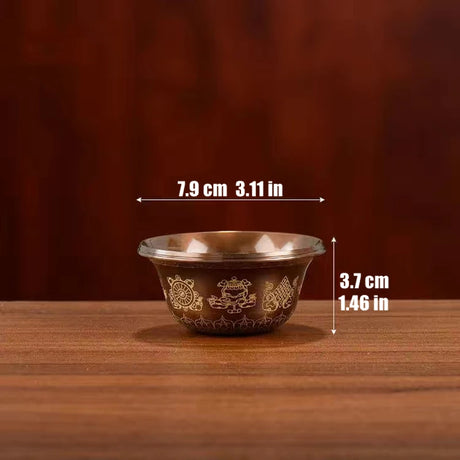Small bowl with measurements on a wooden surface and brown background