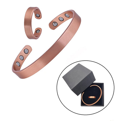 Copper bracelet with magnetic stones and a close-up of the bracelet in a box on a white background