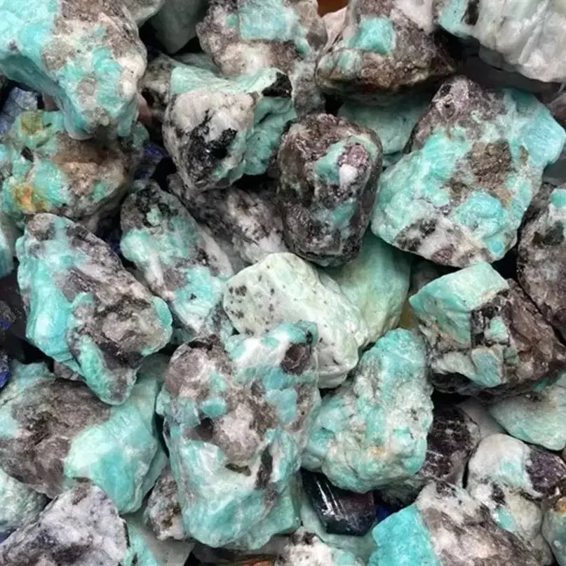Turquoise-colored rocks with brownish tones