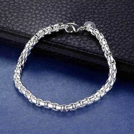 Pulsera de cadena con forma de corazón de plata de ley 925