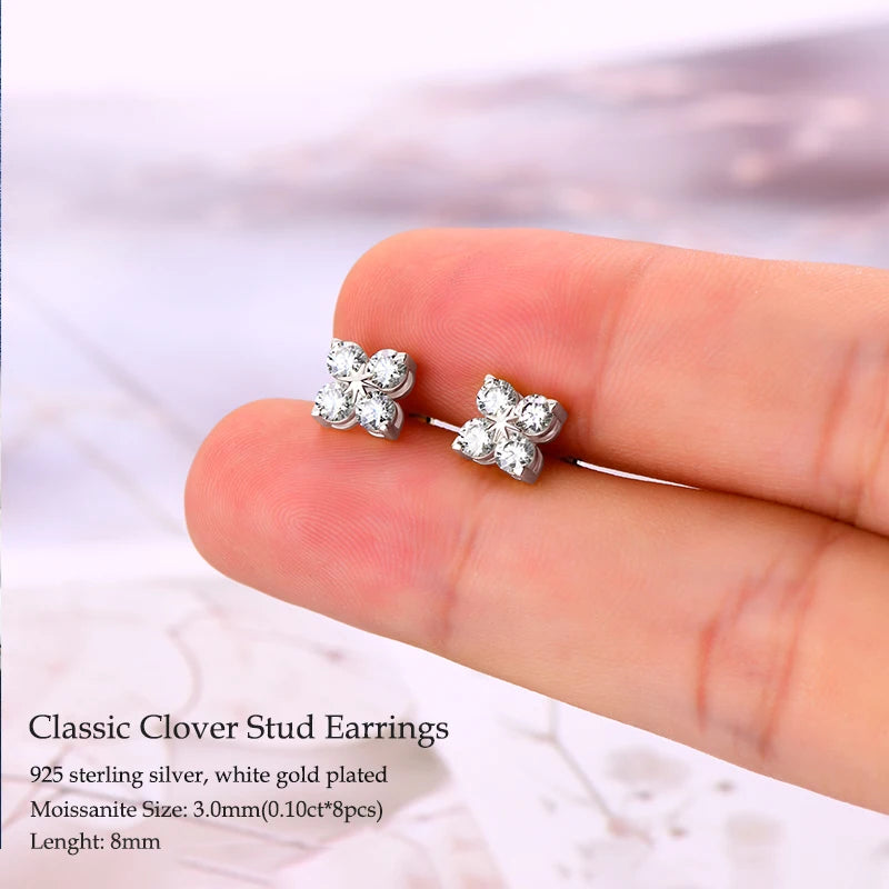 Adjustable moissanite flower clover necklace with delicate pendant for feminine styling, gifting, and daily jewelry use.