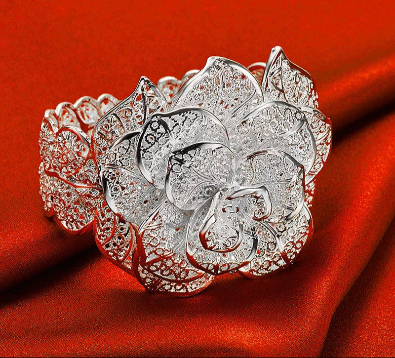 Camellia flower 925 silver cuff bracelet for floral fashion styling, daily wear, and occasion jewelry use.
