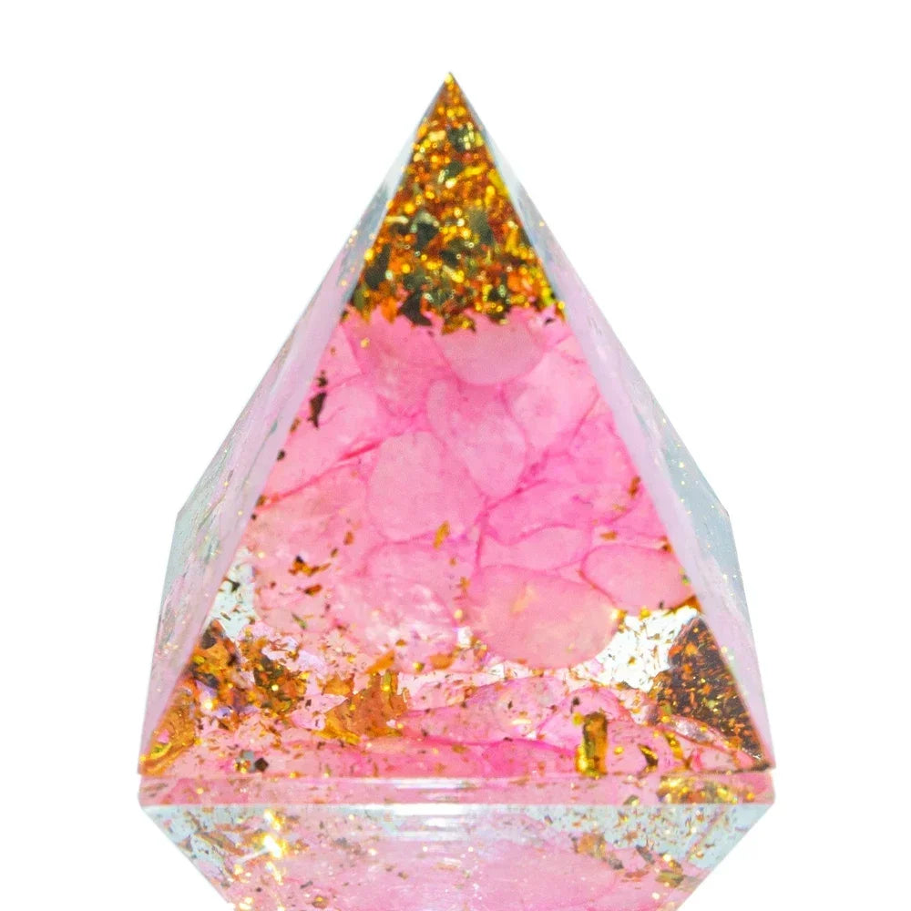 Crystal Chakra Pyramid – Quartz & Amethyst for meditation, energy healing, and home décor.