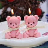 Cute bear shaped scented wax candle for decorative use, relaxing scent, and gift presentation.