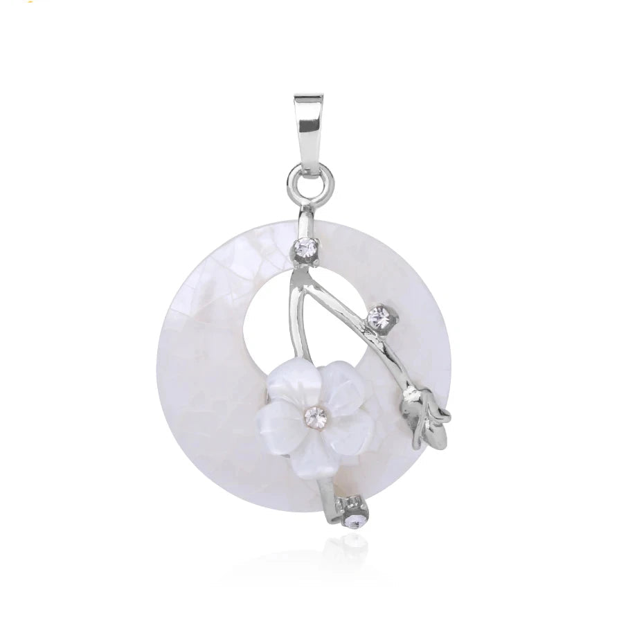 Decorative natural stone flower pendant for jewelry crafting, necklace designs, and gift-ready accessory use.