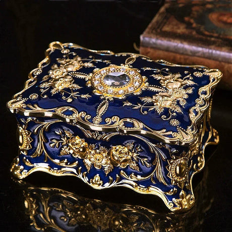 European retro alloy jewelry box for storing rings, earrings, and keepsake accessories.