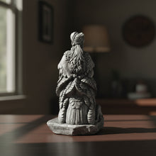 Large Freya statue, detail view