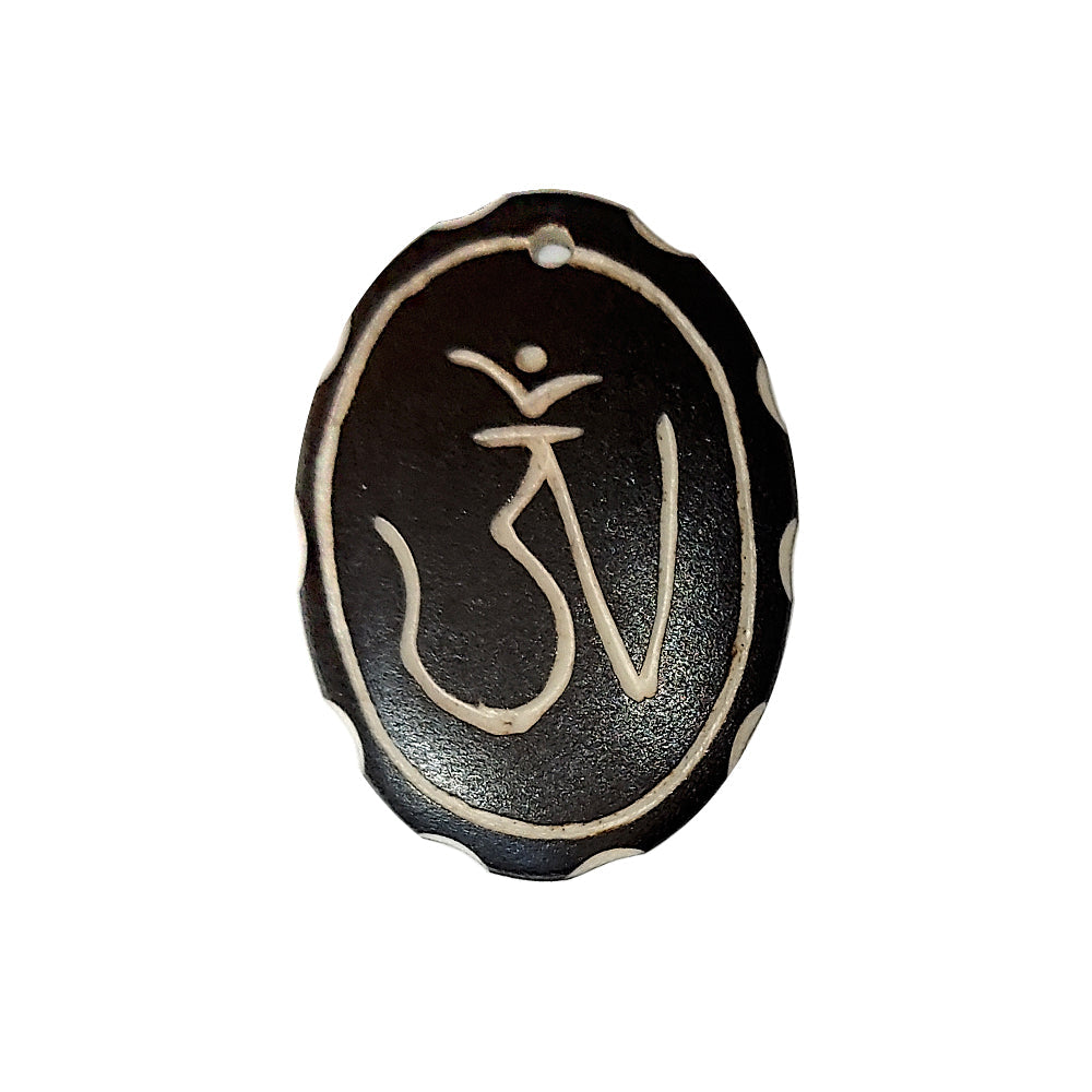 Good Chi Bone Charm, style D detail view