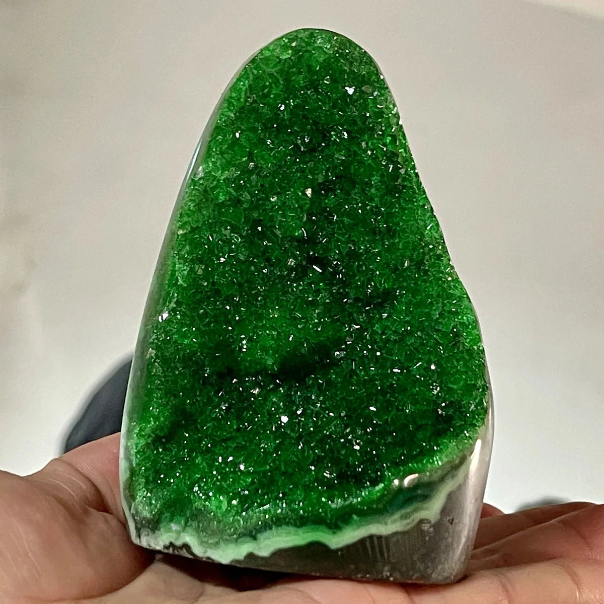 Green Crystal Geode Wand Decorative Gift natural geode crystal wand for crystal collections and decorative display.