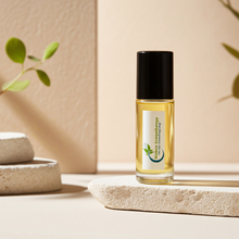 Gucci Bloom Body Oil bottle for white floral fragrance layering, moisturizing skin, and daily feminine care.