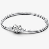 Silver Zircon Heart Love Bracelet Charm silver bead charm for love-inspired jewelry designs, bracelet adornment, and gift presentation.