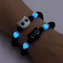 Matching cat bracelets for boyfriend and girlfriend with luminous cat charms for couple styling, anniversary gifts, and sentimental daily wear.