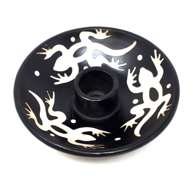 Peruvian ceramic gecko bowl front view for smudging, offerings, and decorative altar use.