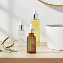Natural Castor Carrier Oil bottle for blending in beauty routines, scalp care, and skin moisturizing use.
