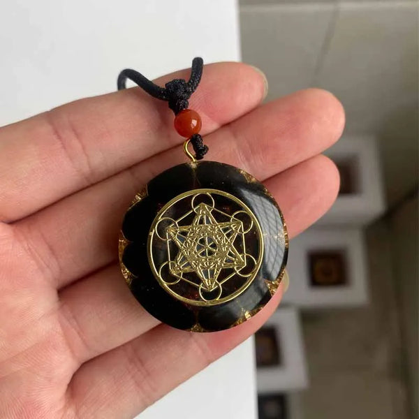 Quartz Orgone Energy Pendant Necklace crystal pendant jewelry for energy balancing, meditation, and daily spiritual wear.