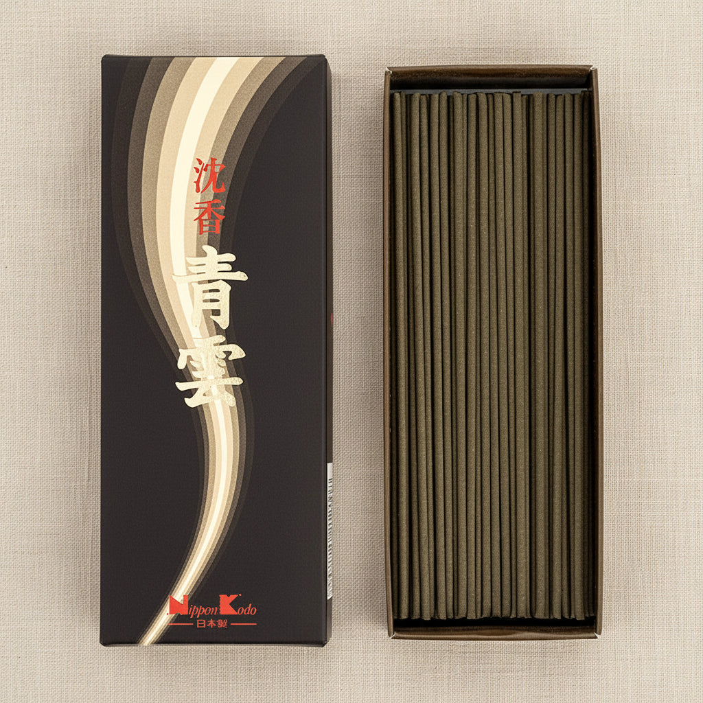 Seiun Jinkoh Seiun Aloeswood incense sticks close-up
