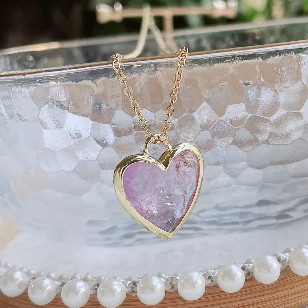 Sparkling heart crystal necklace for women with a heart pendant design for evening outfits, celebrations, and romantic present ideas.
