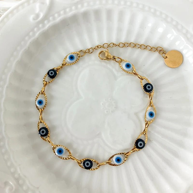 Unisex gold-plated bracelet with Turkish Evil Eye charm for daily wear, meaningful fashion, and casual accessory use.