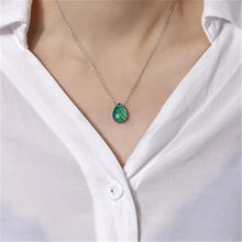 Mood Color-Changing Water Drop Necklace women’s pendant necklace for fashion layering, outfit matching, and mood-inspired wear.