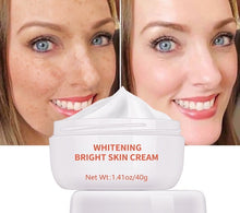 Mei YanQiong Dark Spot Remover Cream lightweight cream texture showing smooth consistency.